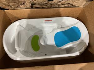 lot 301 image: Baby 3-in-1 Sling and Seat Bath Tub, Baby Shower Gift, Ages 0-24 Months