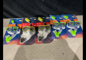 lot 316 image: LOT OF 5 Speedo Mask Snorkeling Sets