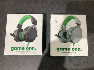 lot 517 image: LOT OF 2 Onn Gaming Headsets for Xbox