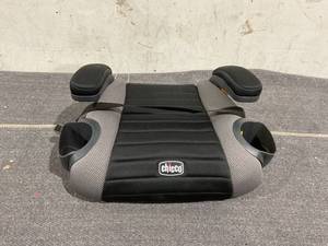 lot 142 image: Chicco GoFit Backless Booster Car Seat  SharkBlackGrey