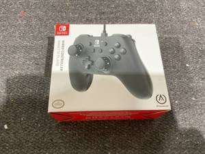 lot 165 image: PowerA Nintendo Switch Wired Controller - Black