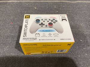 lot 166 image: MGC Switchplate Wireless Controller for Switch