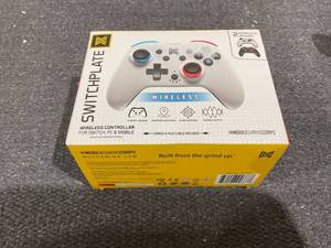 lot 181 image: MGC Switchplate Wireless Controller for Switch