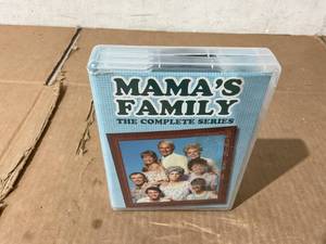 lot 261 image: Mamas Family Seasons 1-6 (DVD)
