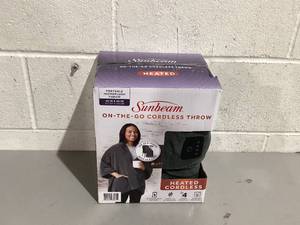lot 469 image: Sunbeam Slate Gray Microplush Cordless Electric Blanket