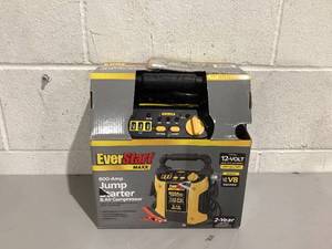 lot 476 image: EverStart 800 Peak Amp Jump Starter with 120 PSI Compressor, Pivoting LED Light, 3X USB Ports