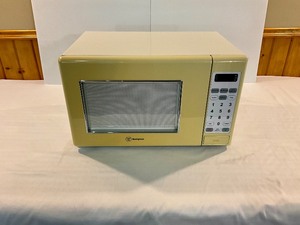 Westinghouse Microwave - Like New