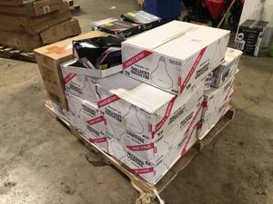 Pallet of Assorted Light Bulbs Various Models and Conditions  Customer Returns See Pictures
