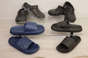 (4) Slide-On ShoesCroc Shoes Size 57, Joomra Size 38-40, 3637240 Slippers