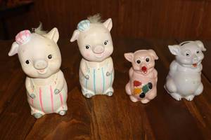 Collectible Vintage Pig Piggy Banks...