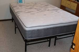 Zinus Mattress and Two-Part Adjustable Collapsible Metal Frame wNIB Terry Mattress Cover
