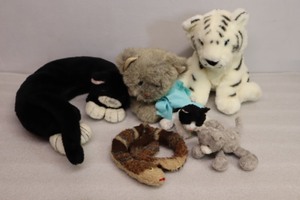 Vintage Plush Cat Toy StuffiesWarming Cooling Bean Neck Pillow wZipper, Handmade Dirty Kitty, The Westcliff Collection Etc