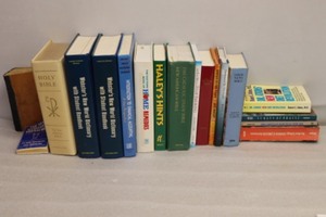 Books InformationalHelpful Hints, Dictionaries, Bibles, Home Remedies Etc