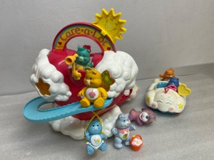 Vintage 1983 Care Bears Care-A-Lot Heart Play Set Play Ground and Cloud Car