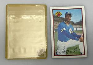 1989 Bowman Ken Griffey (ROOKIE) Card (In Protective Sleeve)