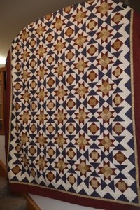 lot 83 image: Unfinished Quilt-Top 70x90 Diamonds are Forever