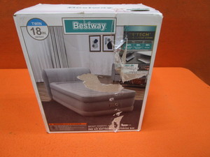 Twin Size Air Mattress wBuilt In Pump