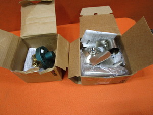 Moen Tub & Shower Faucet & Hardware