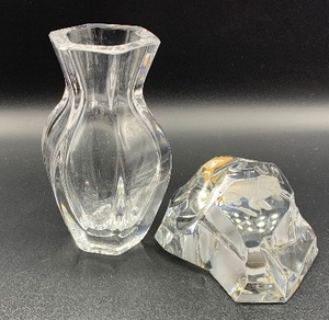 VAL ST LAMBERT  Glass Lion Paperweight with Original Tags and Crystal Vase