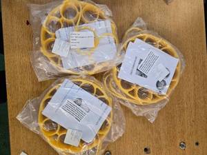 lot 40 image: Lot of 3 Silicone Egg Poachers (New)