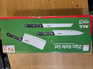 lot 41 image: 25Pcs Knife Set (New)