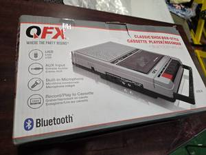 lot 56 image: OFX Classic ShoeBox-SAtyle Cassette player Recorder