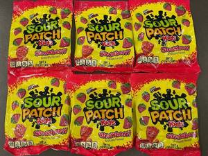 Set of 6 Packs of Sour Patch Kids Strawberry Candy