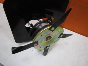 lot 13 image: Miva Mini Excavator 20 Hedge Trimmer 1 Pins