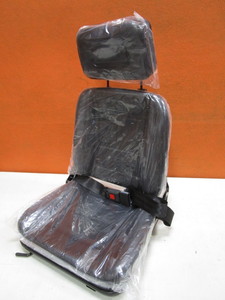 lot 31 image: Equipment Seat wHeadrest