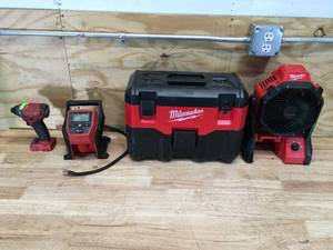 lot 130 image: Lot of non-working Milwaukee Tools