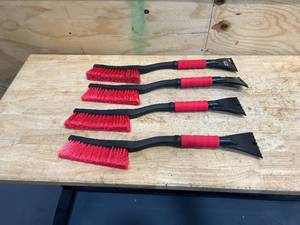 lot 71 image: SIMONIZ Lot of 4- Snow Brushes with Scraper