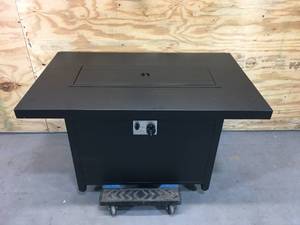 lot 31 image: Gas Powered Fire Pit Table
