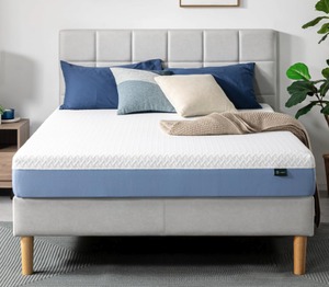 lot 24 image: Zinus 8 Cooling Essential Memory Foam Full Size Mattress
