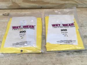 lot 162 image: Lot of 2 - Protective Clothing Suits Size Large