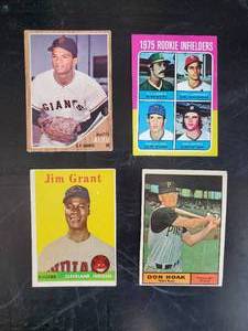 lot 78 image: Lot of Four Vintage Topps Cards Matty Alou, 1975 Rookie in fielders, Jim Grant, Don Hoak