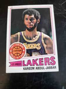 lot 22 image: HARD to FIND 77-78 Kareem Abdul-Jabbar Topps Card #1