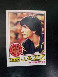 lot 79 image: Vintage Topps JAZZ Pete Maravich Card