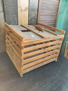 lot 86 image: Awesome Wooden Egg Crate
