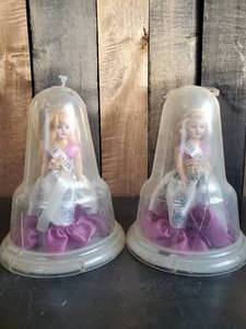 lot 9 image: Two 1940s Miss Union Maid Dolls