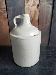 lot 100 image: Early Vintage Stoneware Redwing Hand Jug Super Cool