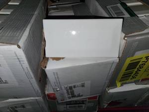 lot 30 image: 10 boxes daltile bright white beveled 3x6 subway tile
