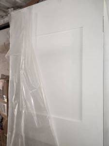 lot 29 image: 28 white  2 panel doors