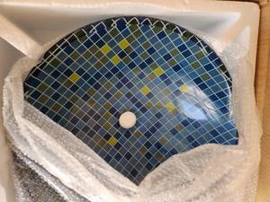 lot 86 image: Blue checkered vessel sink