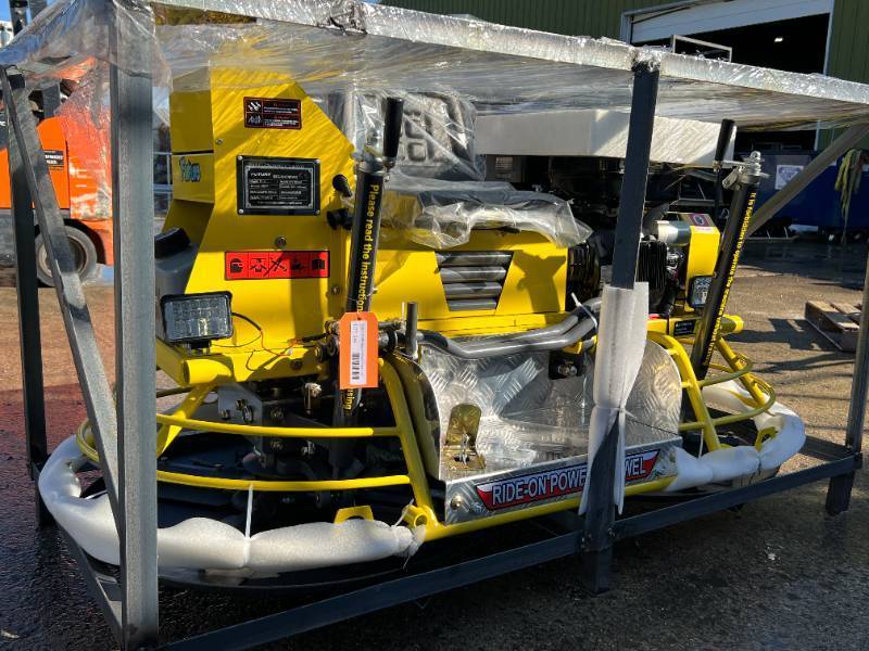 lot 2544 image: FUTURE Ride On Power Trowel (FT-2)