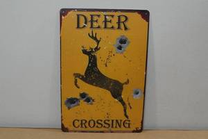 Metal Novelty Sign -Deer Crossing