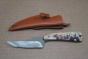 Day Zero Survival Bear Themed Knife