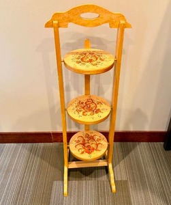 lot 14 image: Vintage Solid Wood Three-Tier PiePlant Stand