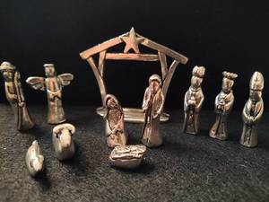 lot 90 image: Miniature 11pc Pewter Nativity Scene