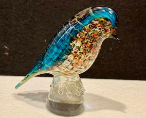 lot 32 image: Vintage MURANO Glass Bird