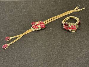 lot 47 image: Stunning Vintage SELRO Adjustable NecklaceClamper Bracelet Set